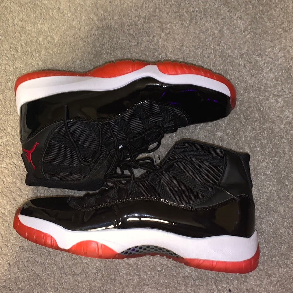 Jordan 11 red and black